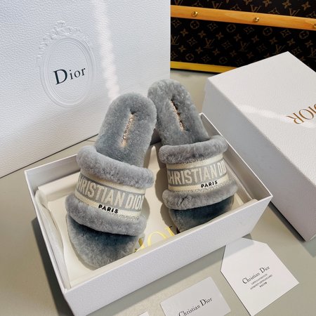 Dior wool slippers