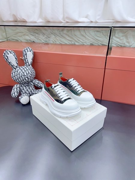 Alexander McQueen classic casual sneakers