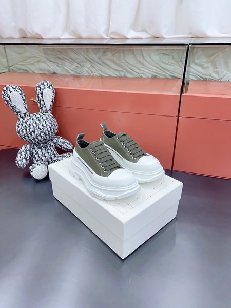 Alexander McQueen classic casual sneakers