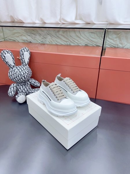 Alexander McQueen classic casual sneakers