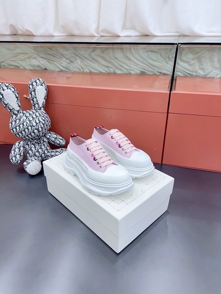 Alexander McQueen classic casual sneakers