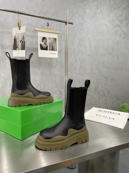 Bottega Veneta Chelsea boots