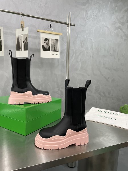 Bottega Veneta Chelsea boots