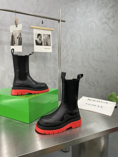 Bottega Veneta Chelsea boots