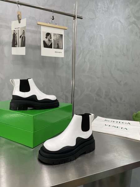 Bottega Veneta Chelsea boots