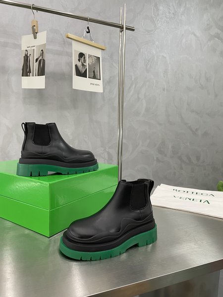 Bottega Veneta Chelsea boots