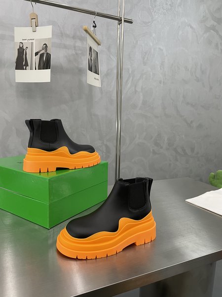 Bottega Veneta Chelsea boots