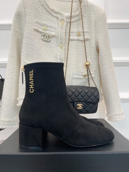 Chanel classic chunky heel stretch boots