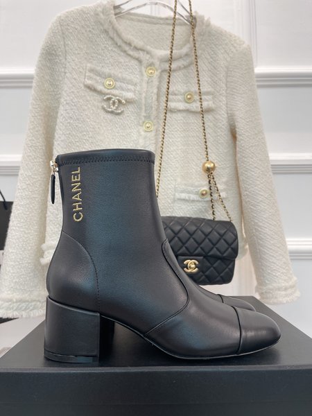 Chanel classic chunky heel stretch boots