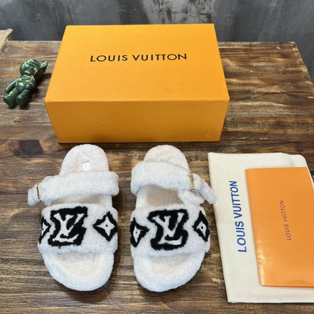 Louis Vuitton fur slippers