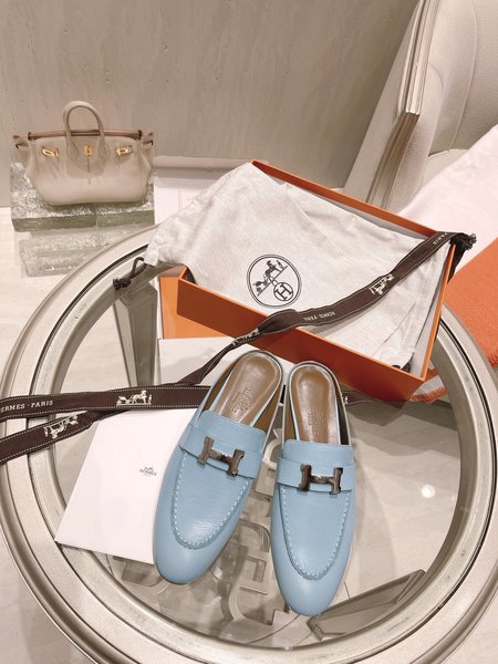 Hermes Mini Kelly buckle half slide in calfskin