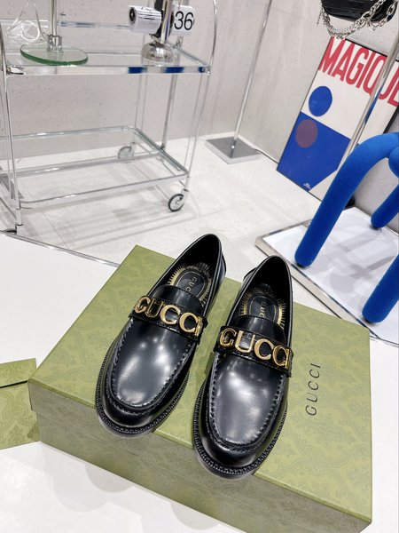 Gucci Metal Big Letter Buckle Loafers Leather Shoes