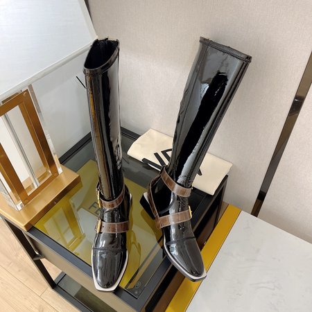 Fendi Stretch patent leather boots F Frame series