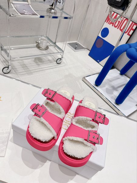 Dior Sandals/fur slippers