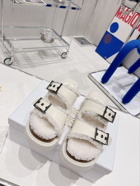 Dior Sandals/fur slippers