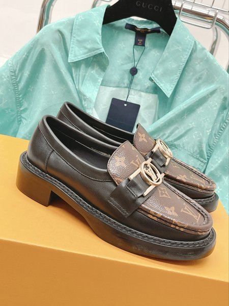 Louis Vuitton Loafers/Singles
