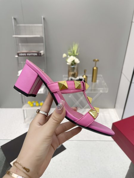 Valentino High heel