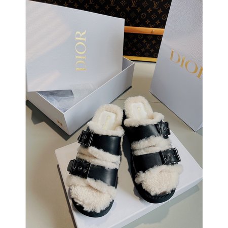 Dior clogs plush slippers