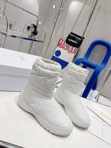 Dior snow boots