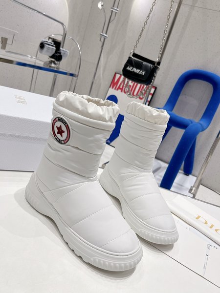 Dior snow boots