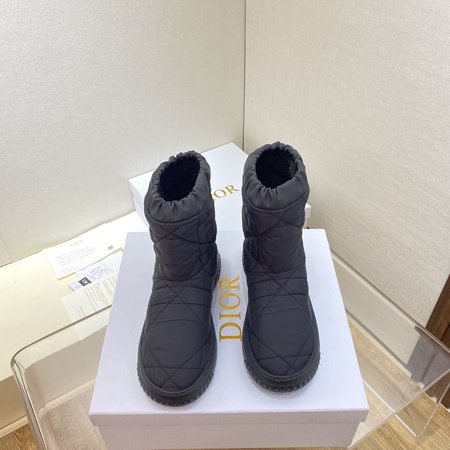 Dior Frost down snow boots