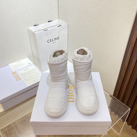 Dior snow boots