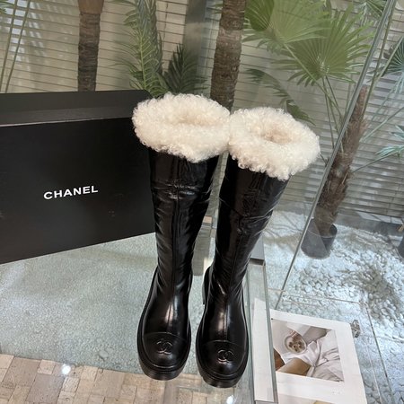 Chanel snow boots