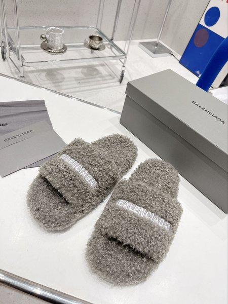 Balenciaga fur slippers