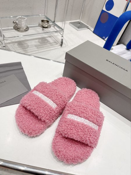 Balenciaga fur slippers