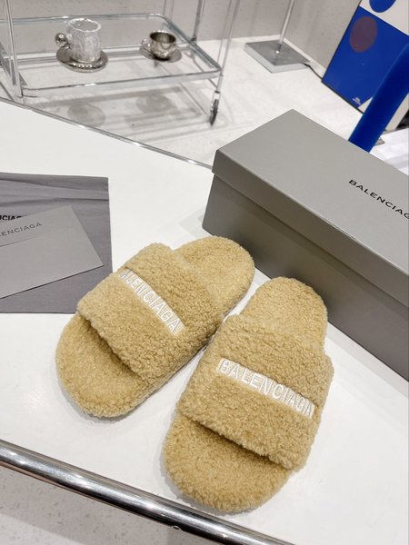 Balenciaga fur slippers