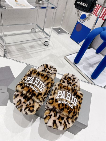 Balenciaga fur slippers