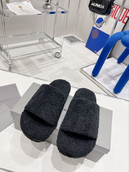 Balenciaga fur slippers