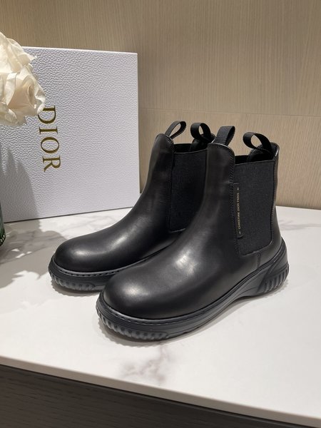 Dior Real fur snow boots