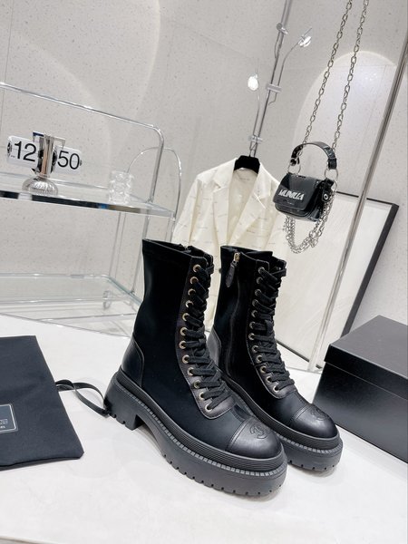 Chanel thick-soled stretch martin boots