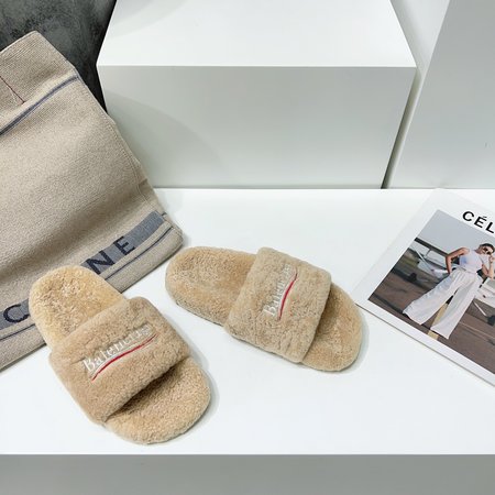 Balenciaga slippers