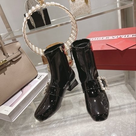 Roger Vivier Soft leather stretch boot