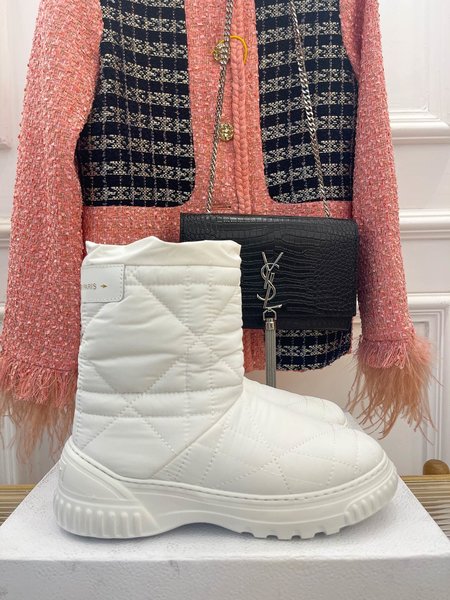 Dior snow boots