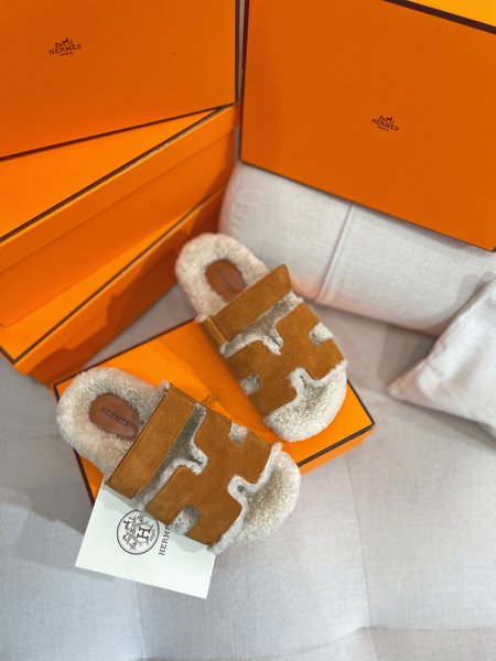 Hermes fur slippers