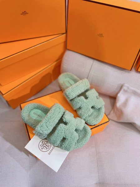 Hermes fur slippers