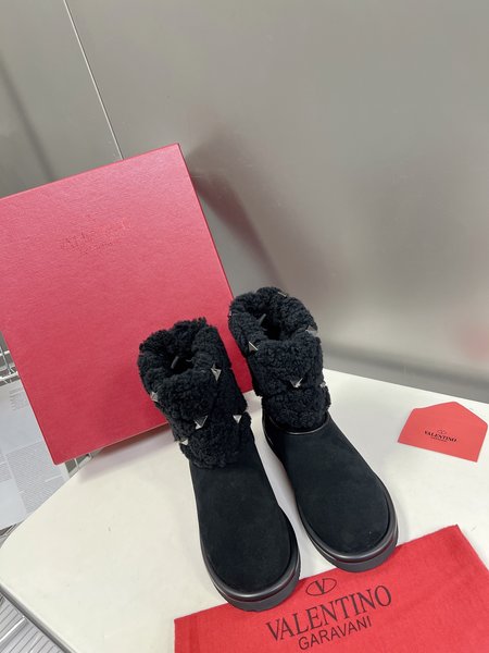 Valentino fur boots