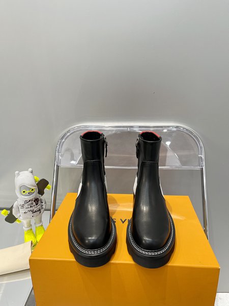 Louis Vuitton Chelsea ankle boots