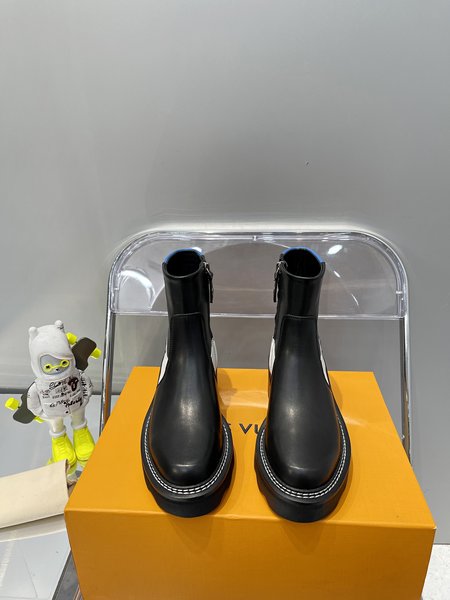 Louis Vuitton Chelsea ankle boots