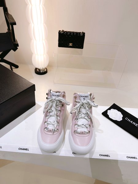 Chanel snow boots, platform women s boots