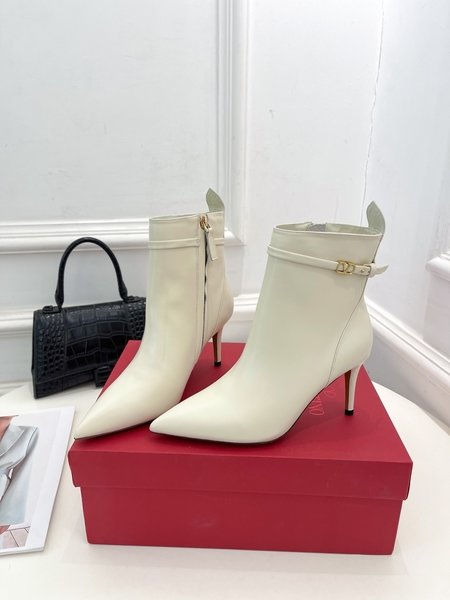 Valentino Roman Stud series high-heeled nude boots