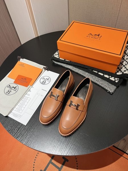 Hermes Faubourg calfskin H loafers
