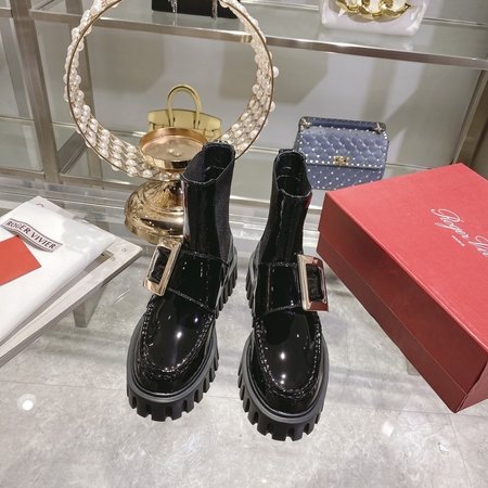 Roger Vivier Drill buckle boots
