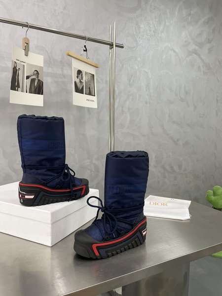 Dior snow boots, high down boots