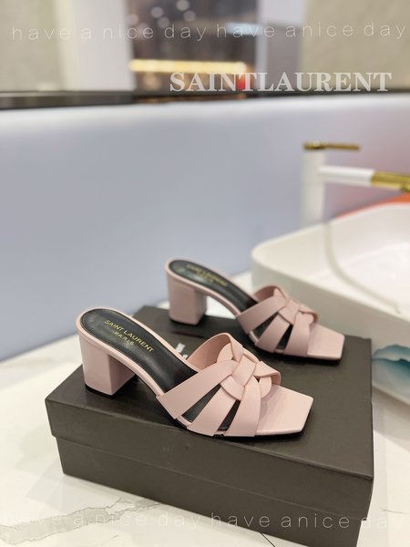 Saint Laurent flat slippers