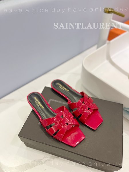 Saint Laurent flat slippers