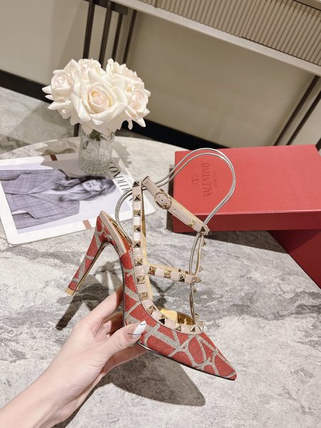 Valentino High heel